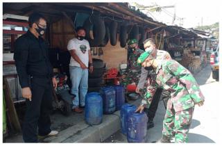 Gabungan Anggota Polsek Jatinangor dan Koramil 1005/ckr Razia Miras
